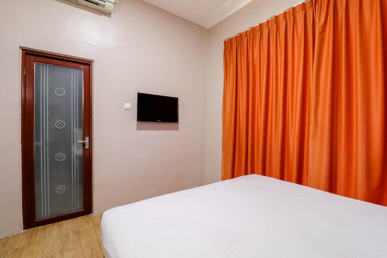 Hotel Blitz Batam Exterior foto