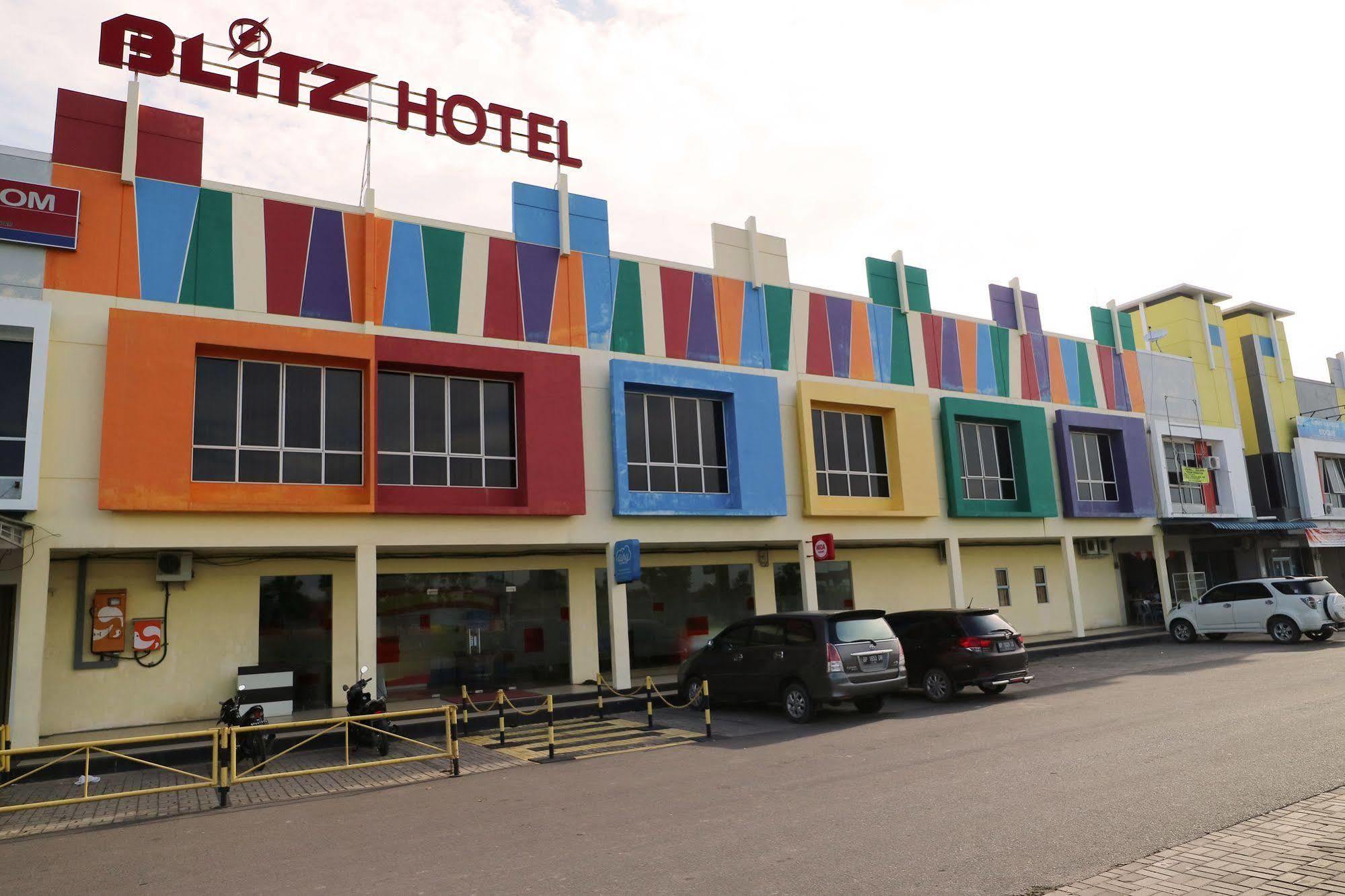 Hotel Blitz Batam Exterior foto