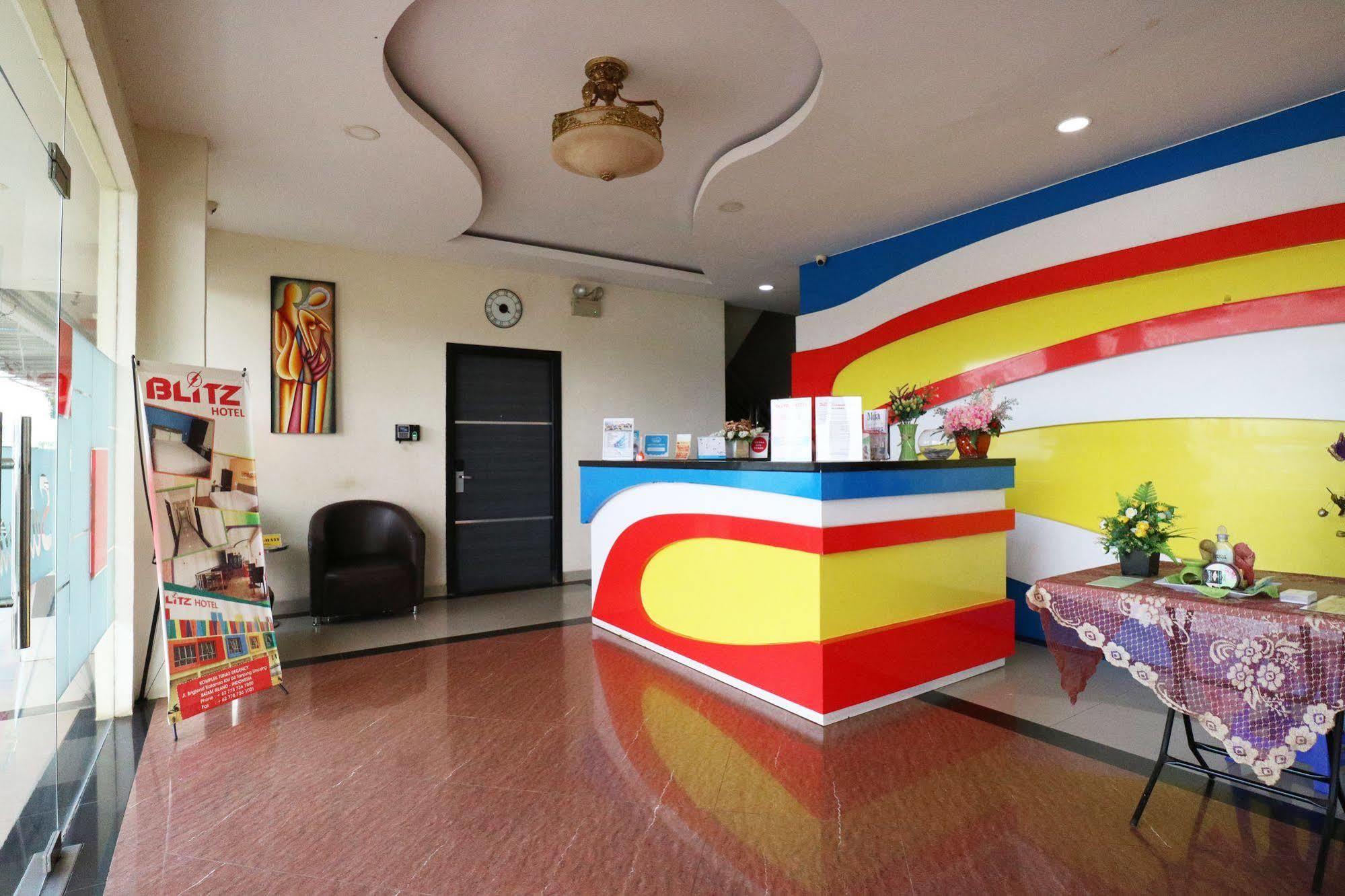 Hotel Blitz Batam Exterior foto