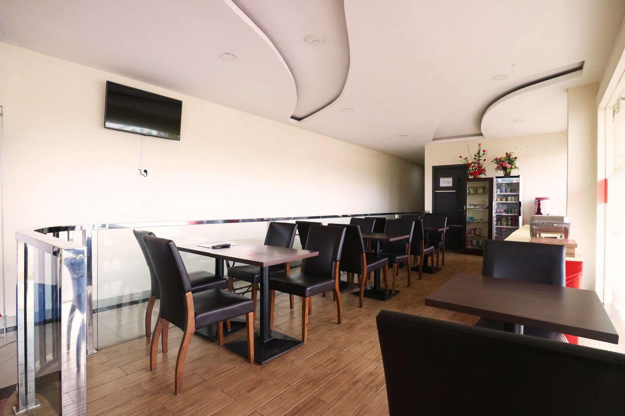 Hotel Blitz Batam Exterior foto
