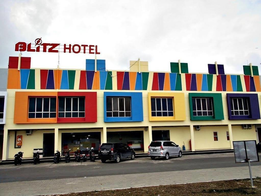 Hotel Blitz Batam Exterior foto